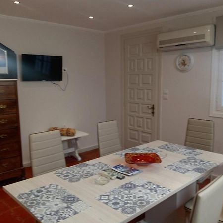 Menegis Apartment ไซคิย์นธอสทาวน์ ภายนอก รูปภาพ