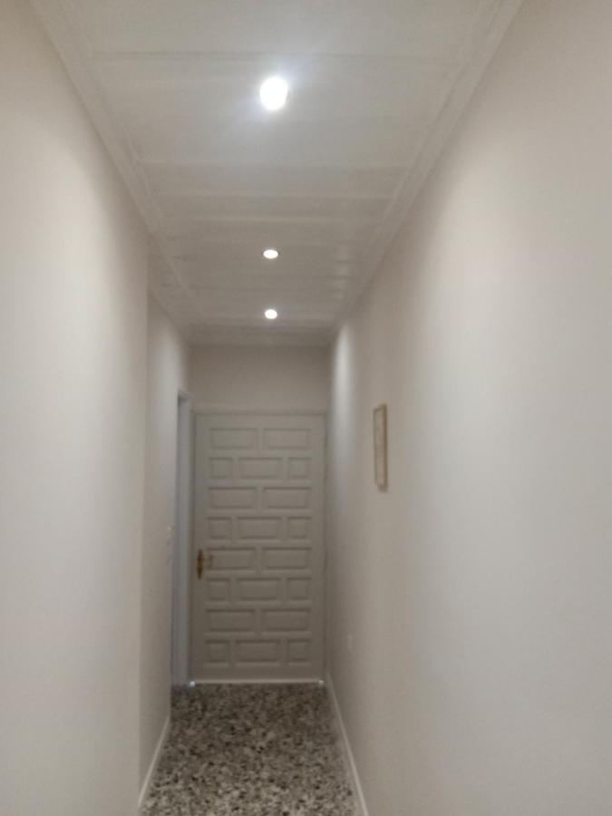 Menegis Apartment ไซคิย์นธอสทาวน์ ภายนอก รูปภาพ