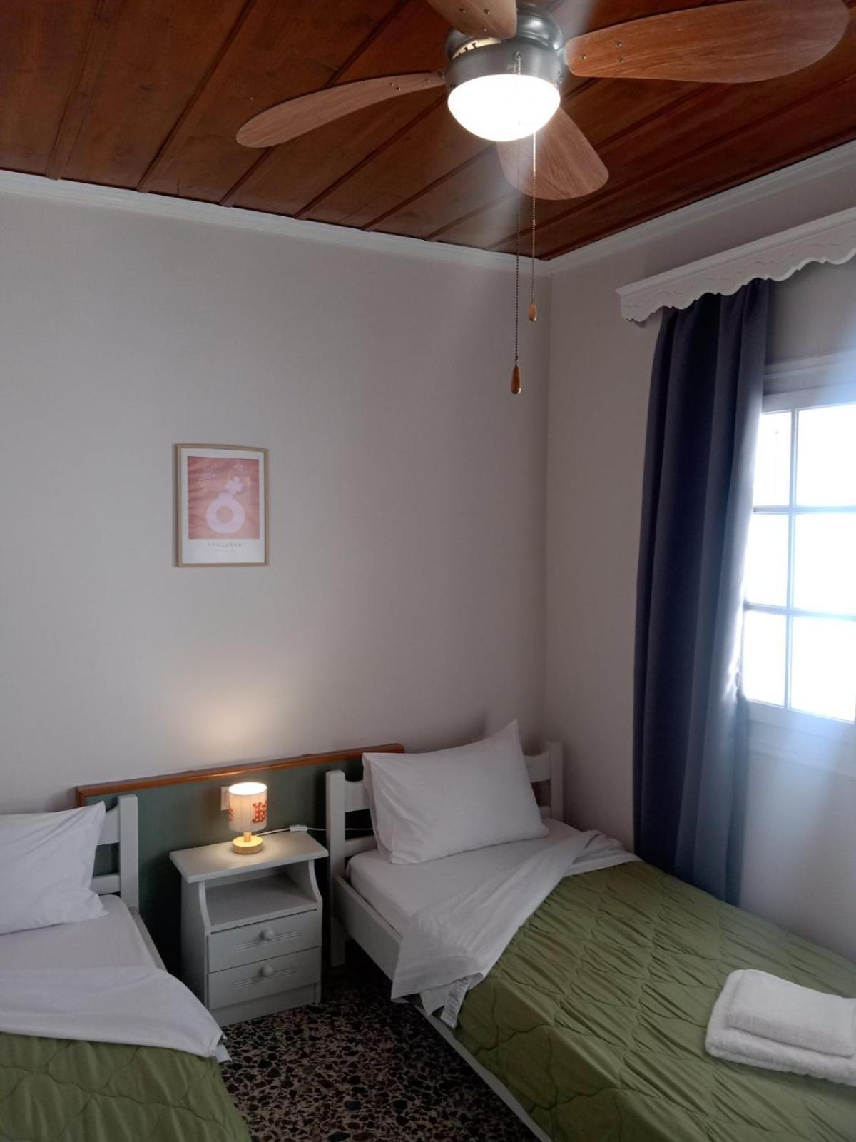Menegis Apartment ไซคิย์นธอสทาวน์ ภายนอก รูปภาพ